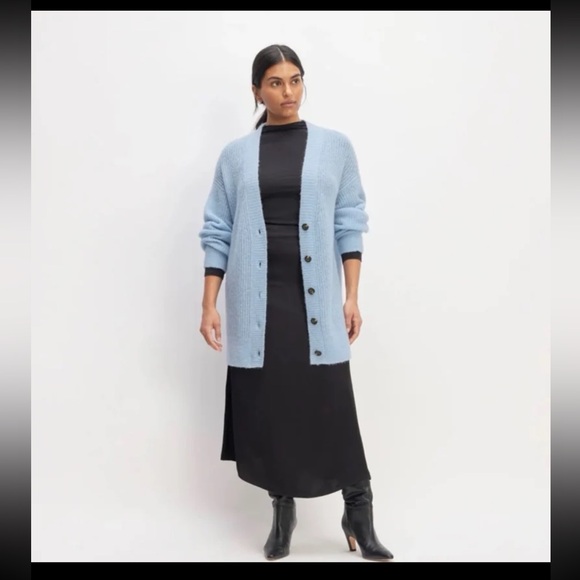 Everlane THE ALPACA OVERSIZED CARDIGAN
size XXS oversized fits up to a Large - Picture 3 of 12